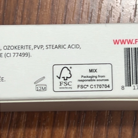 Floss Beauty Rise Above Lengthening Mascara Black NIB - Picture 6 of 6